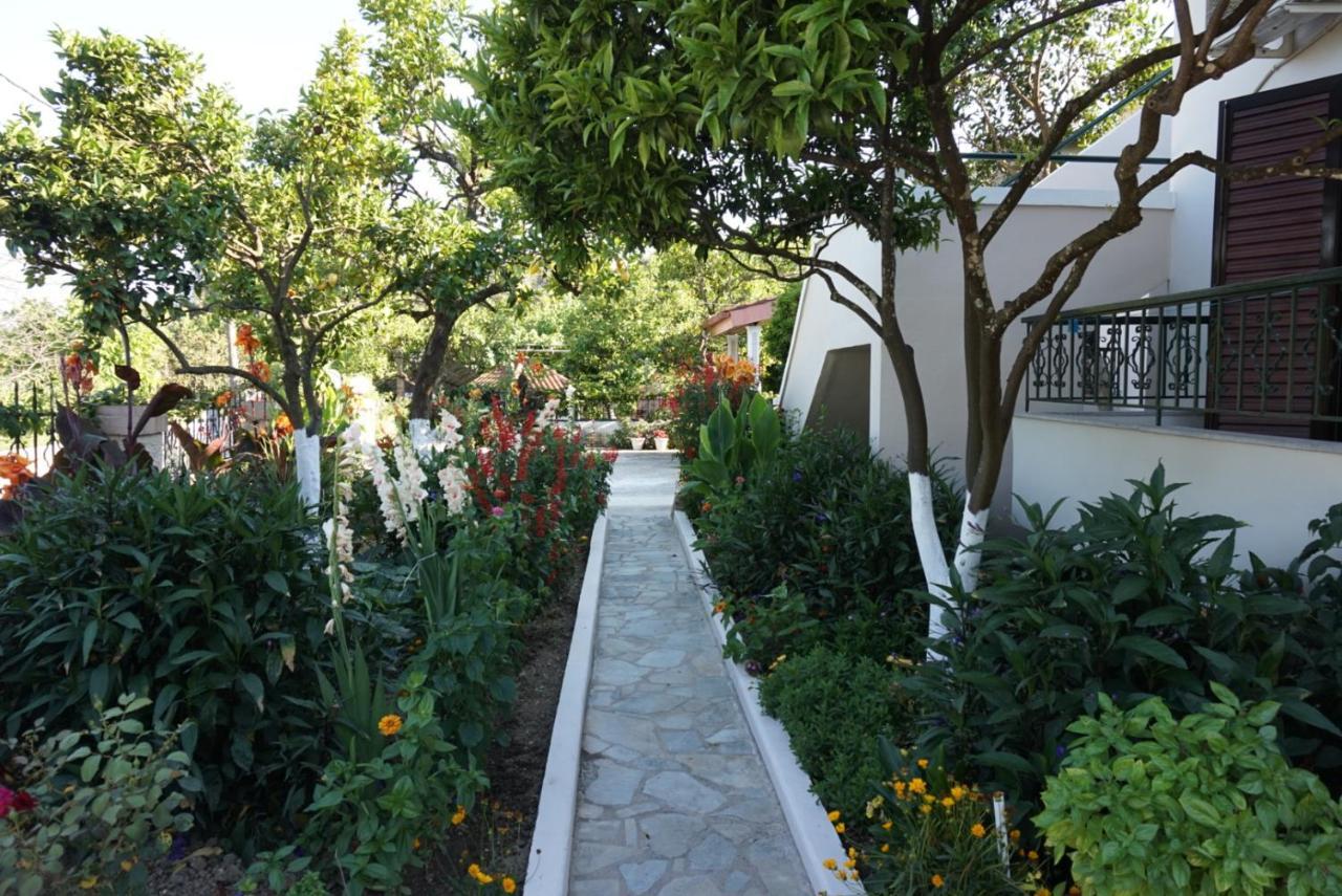 Villa Nikolaou Parga Exterior foto